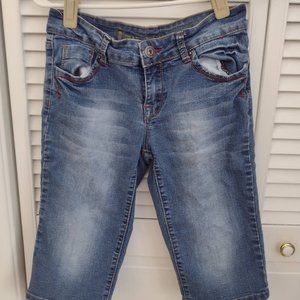 Jean by Buffalo Knee Length Shorts Size 27 (4)